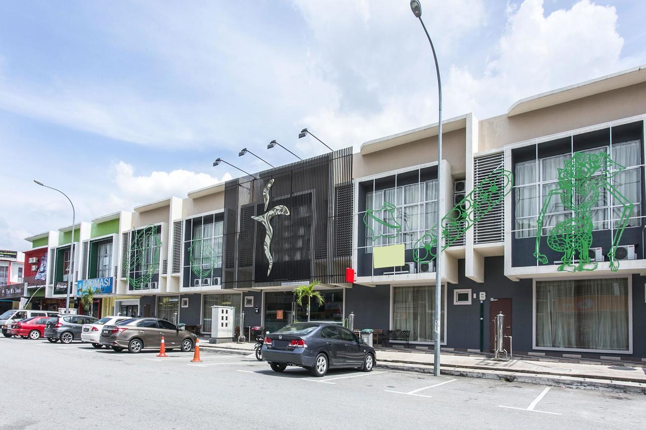 Sri Enstek Hotel Klia, Klia 2 & F1 Sepang Exterior foto